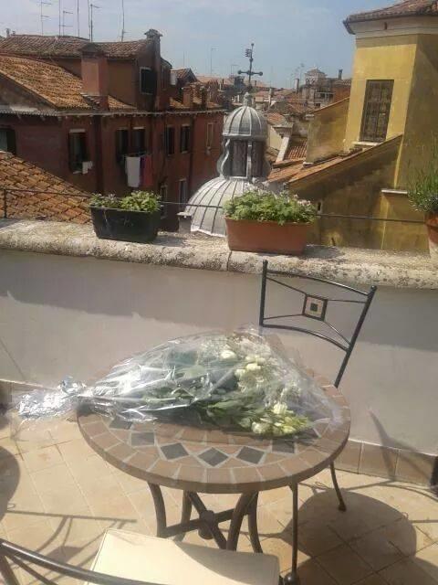 B&B La Terrazza Dei Miracoli เวนิส ภายนอก รูปภาพ